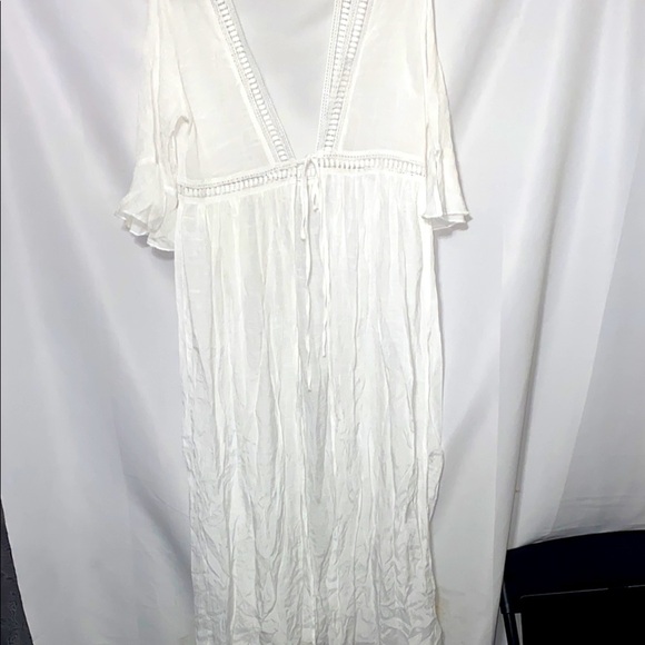 CUPSHE ONE SIZE FITS MOST WHITE GAUZY SWIM COVER UP FRONT TIE LASER CUT INSET - Picture 1 of 11